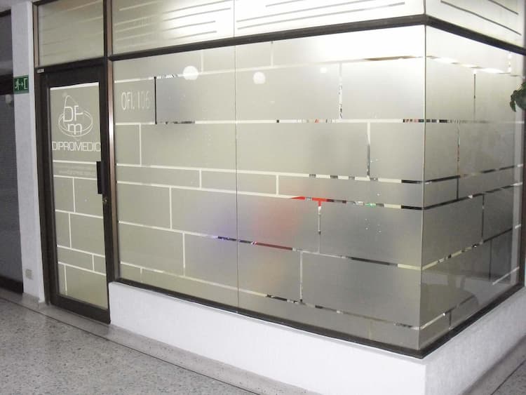 decal-dan-kinh-van-phong