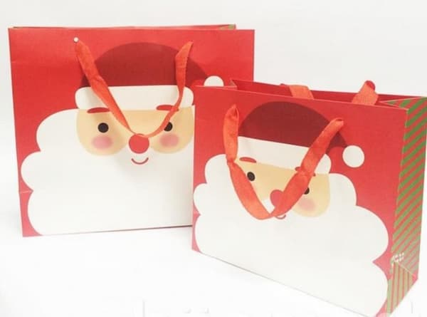 Mẫu túi mới lạ với hình ảnh của ông già noel