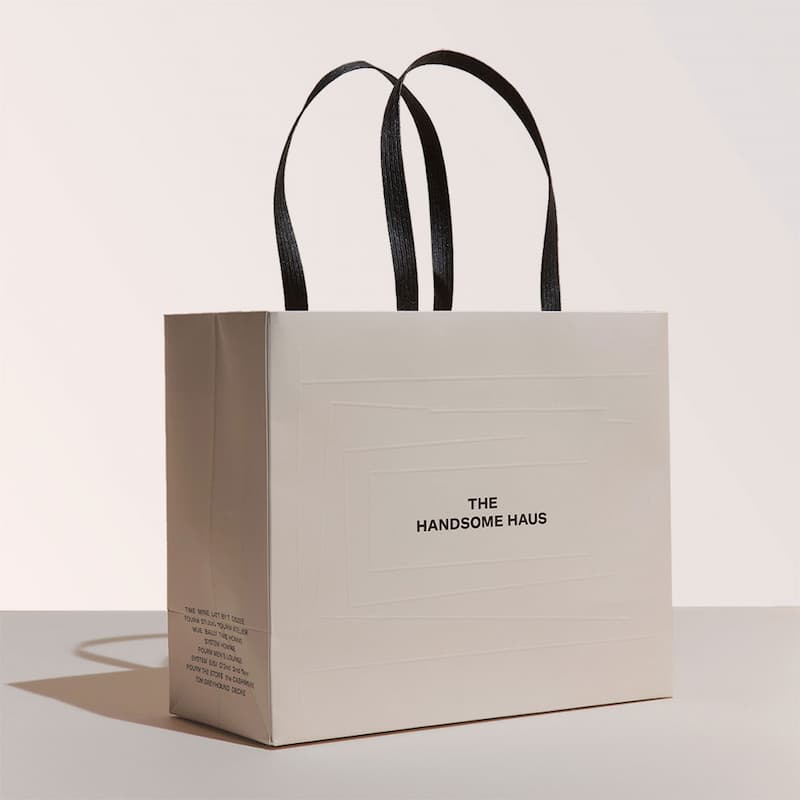 Mẫu màu trắng kiểu ngang in logo cơ bản in-tui-giay-ha-noi