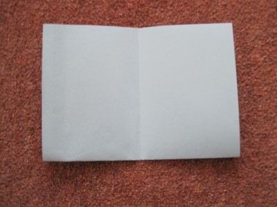 gap-hop-giay-dung-rac