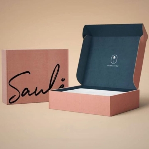 hop-giay-goi-quan-ao