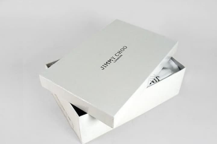 hop-giay-goi-quan-ao